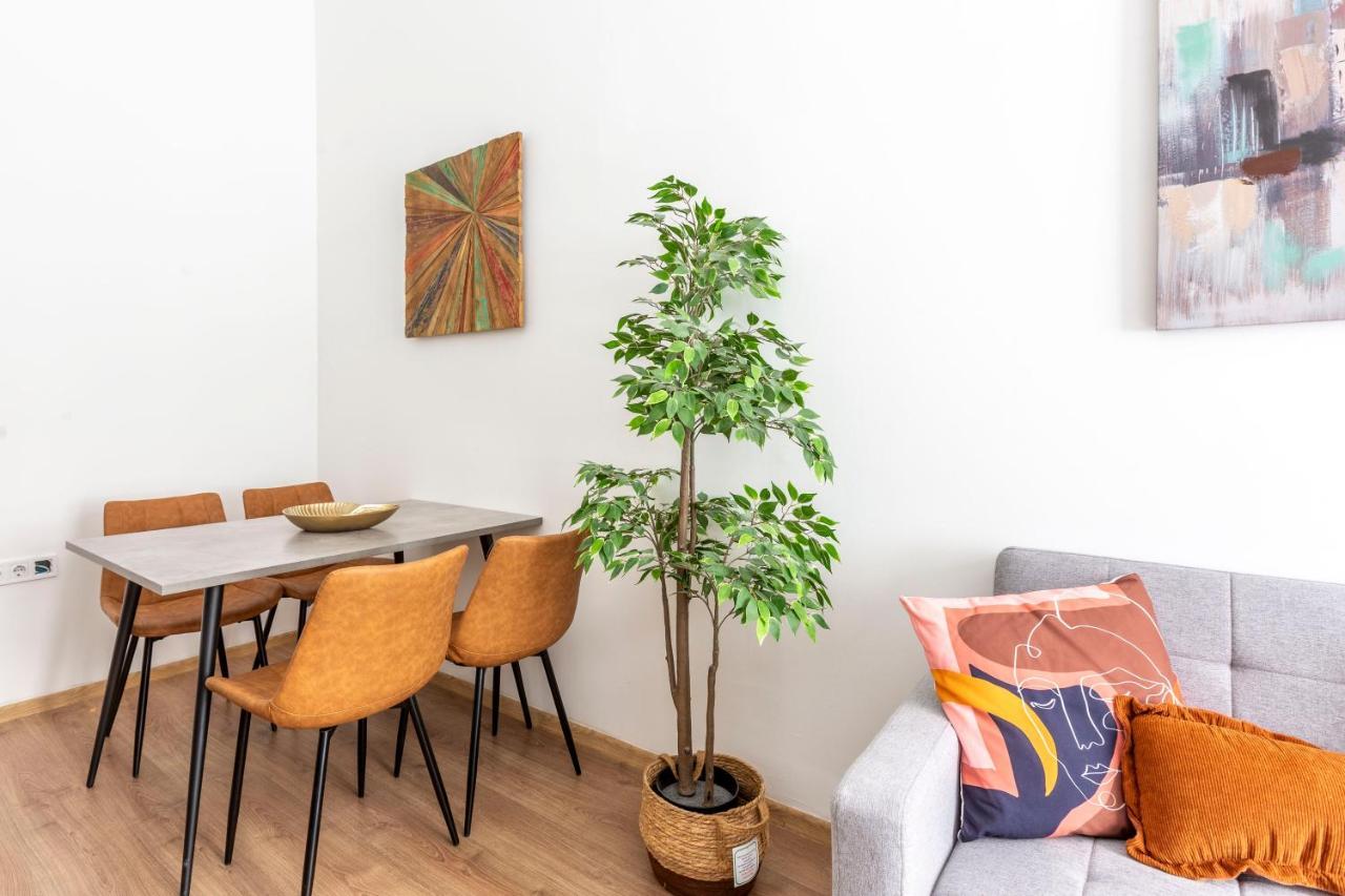 Cozy & Pleasant Homes In The Heart Of Budapest Exterior foto